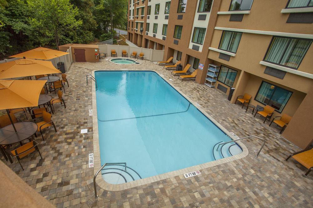 Courtyard By Marriott Charlotte Airport Loso Exteriör bild