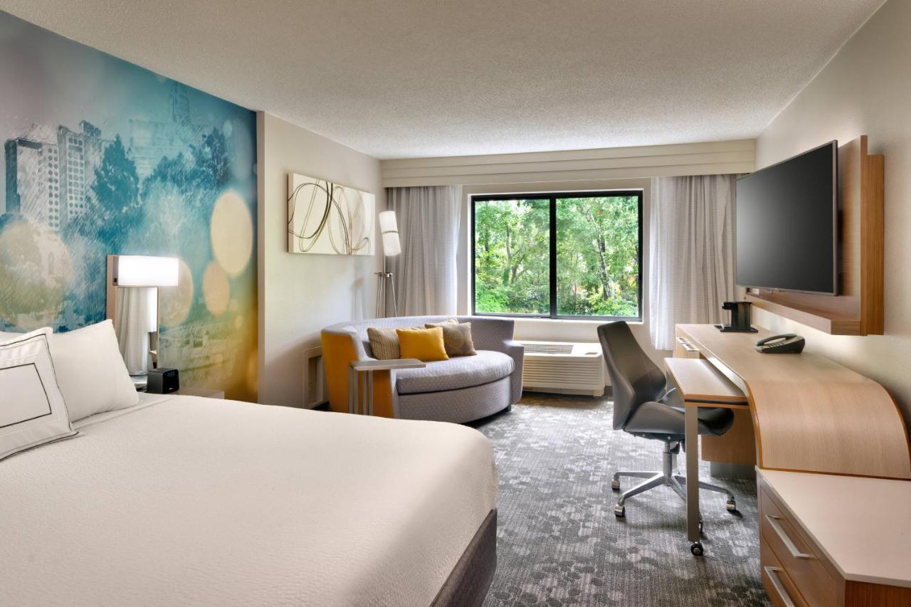 Courtyard By Marriott Charlotte Airport/Billy Graham Parkway Hotell Exteriör bild