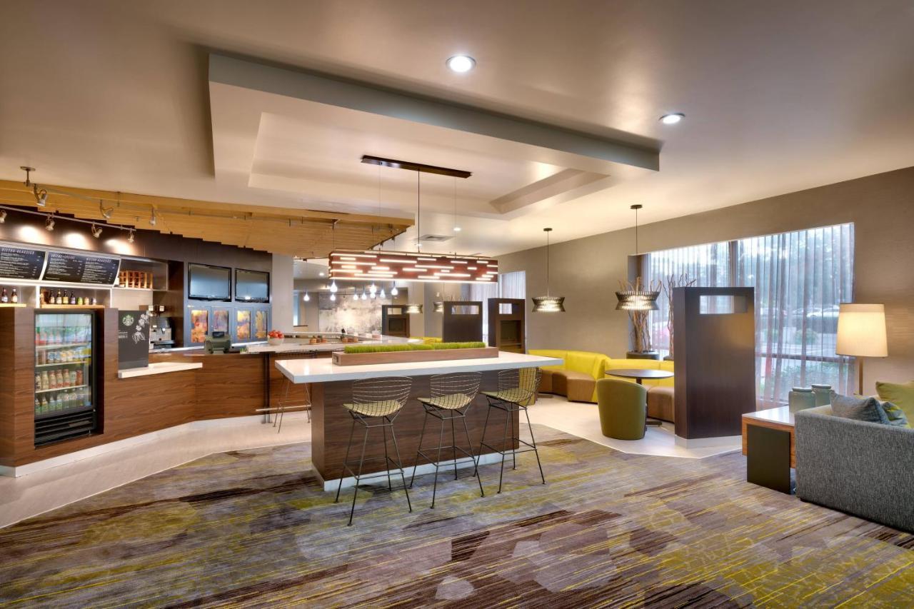 Courtyard By Marriott Charlotte Airport/Billy Graham Parkway Hotell Exteriör bild