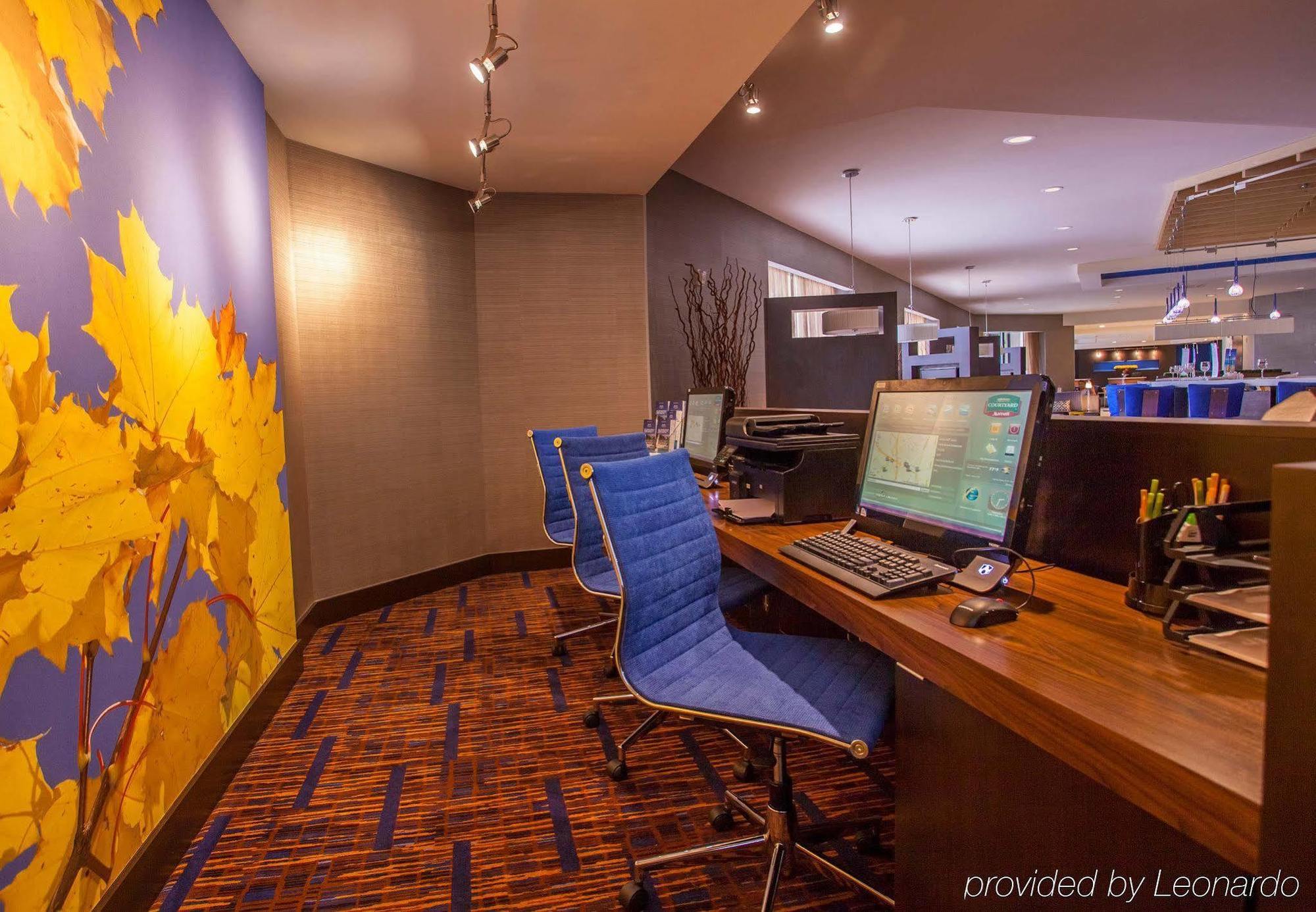 Courtyard By Marriott Charlotte Airport/Billy Graham Parkway Hotell Business bild